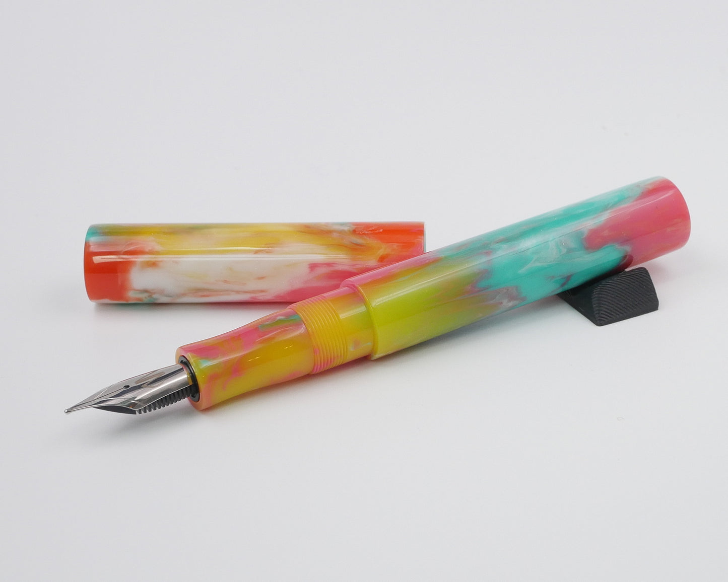 Eastman - Medium - Enigma resin -Jowo #6 nib