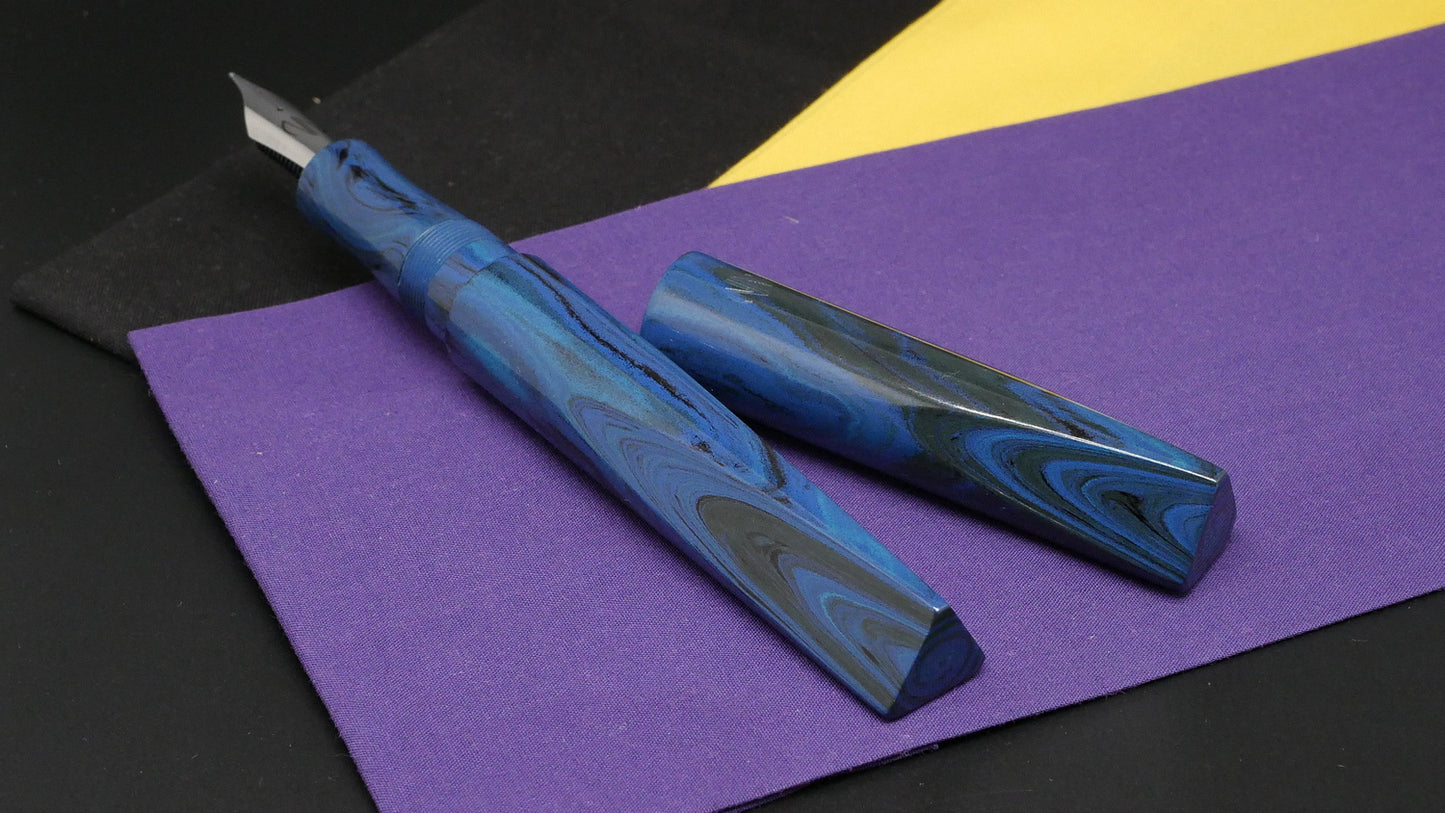 Prospector - Large – SEM Dark Blues ripple ebonite- #8 nib