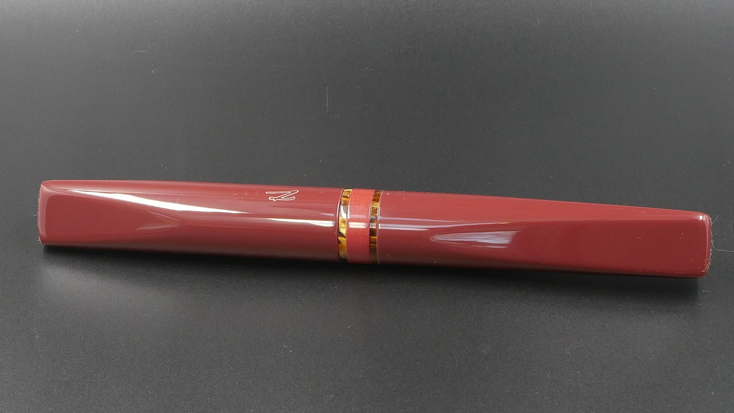 Prospector - Medium - Corrl Creations Urushi Red and Tortoise resins - Jowo #6 nib