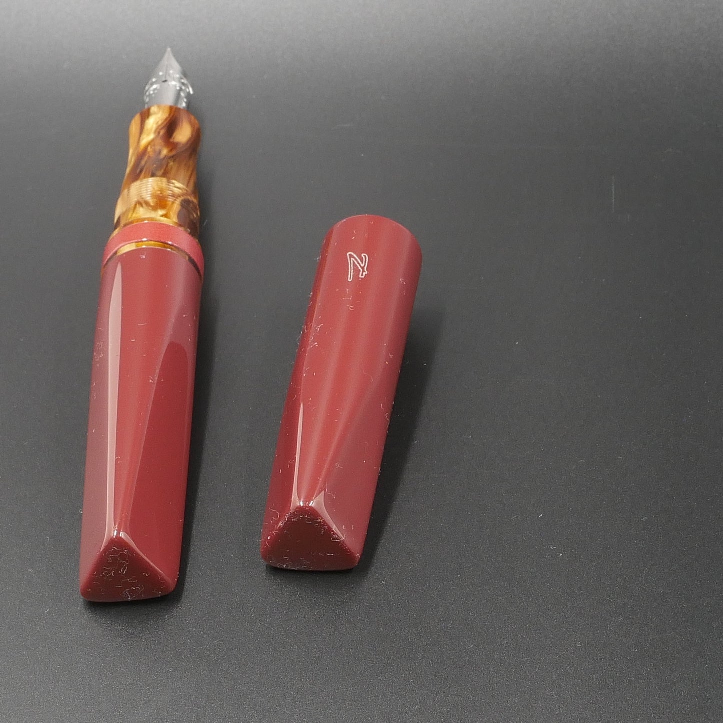 Prospector - Medium - Corrl Creations Urushi Red and Tortoise resins - Jowo #6 nib