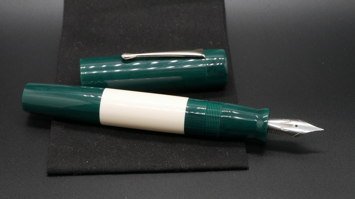 Orville - oversize - Dark Green and ivory acrylic, doublet - clip - #6 nib