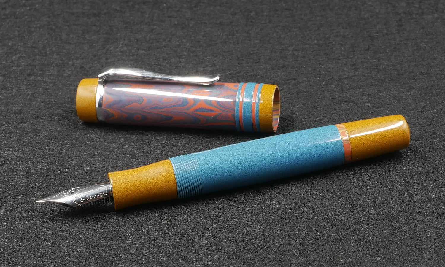 Knickerbocker - Medium - SEM & Nikko ebonites Retro 1 - cast clip - #6 nib