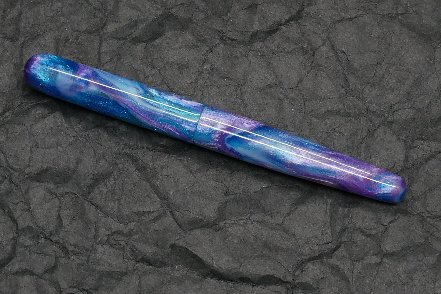 Majestic - Small - D Squared Glacial Borealis resin (feb21-2) - #6 nib