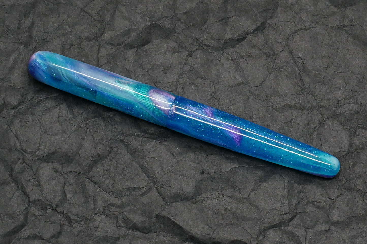 Majestic - Small - D Squared Glacial Borealis resin (feb21-4) - #6 nib