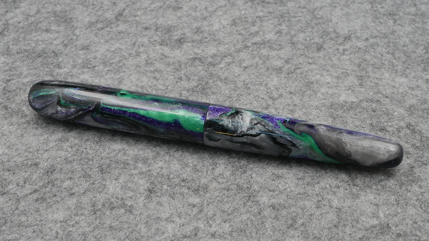 Majestic - Medium - CORRL purple/green/silver resin - #6 nib