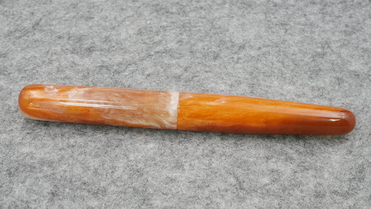 Majestic - Medium - D Squared Foxtail resin - #6 nib