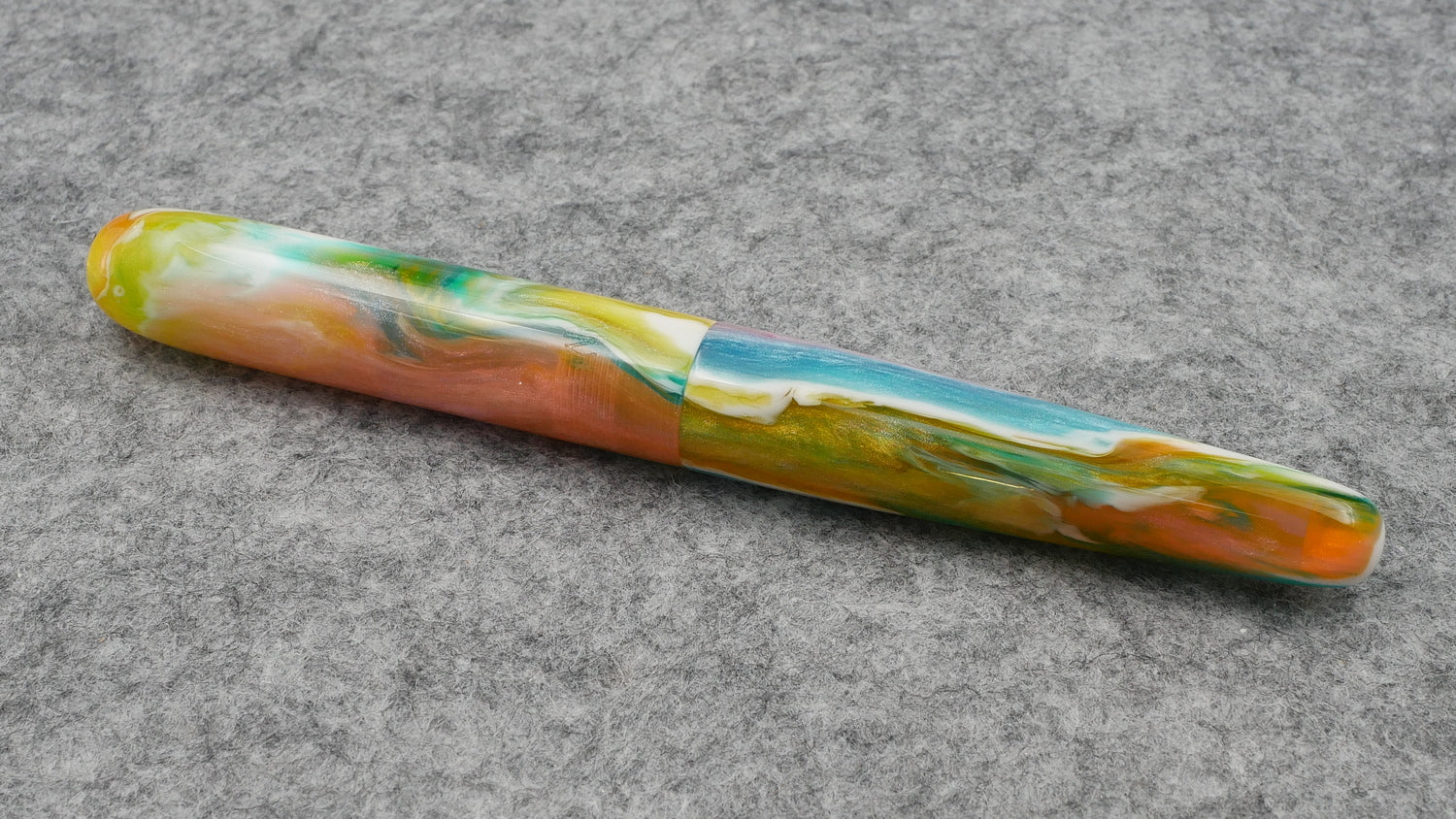 Majestic - Medium - D Squared Kaleidoscope resin - #6 nib