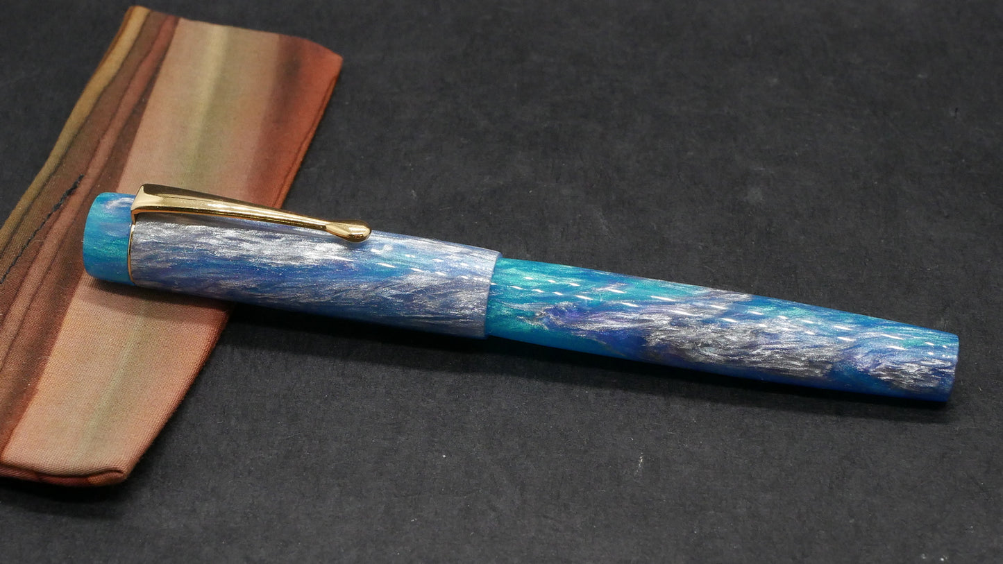 Orville - small - Motor City Pen Co Sky Blue resin (traces of purple)- clip - #6 nib