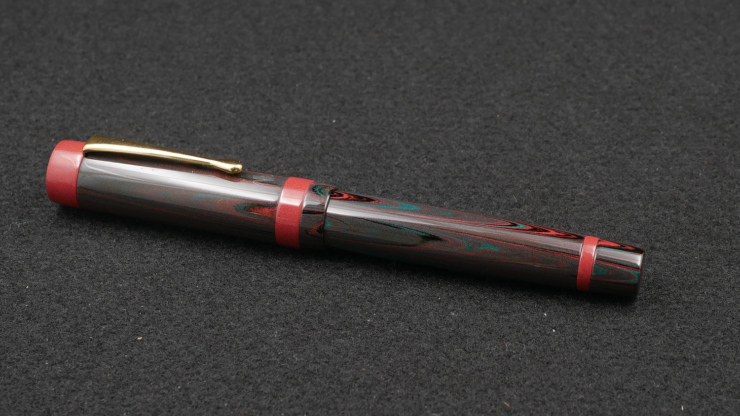 Orville - Medium - Nikko Holiday & Red ebonite - clip - Jowo #6 nib