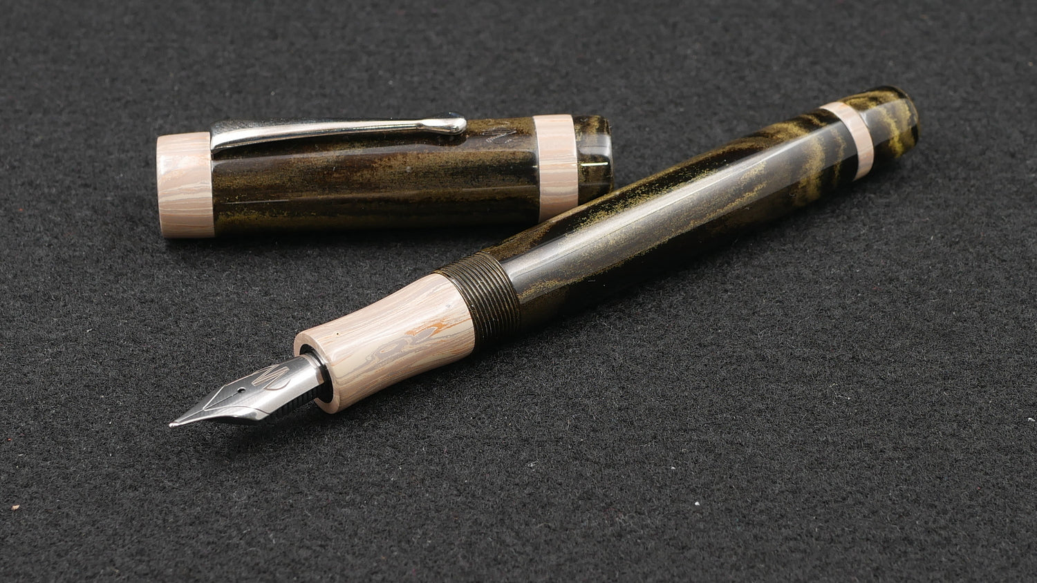 Orville - Medium - SEM Yellow marble & NYH Apple Cake ebonite - clip - Jowo #6 nib