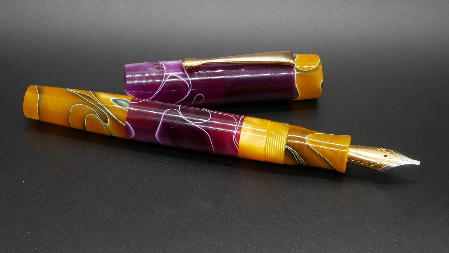 Orville - medium - Yellow & Purple (vest/cap/nf), doublet -clip- Jowo #6 nib