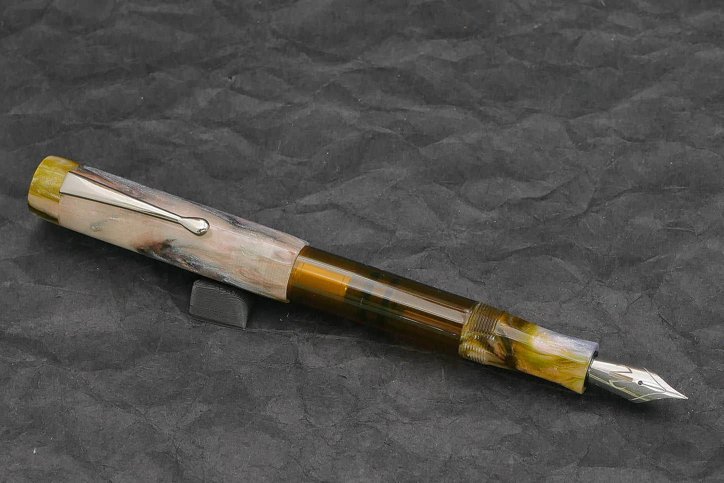 Orville - Medium - D Squared Arts, Arkansas Abalone resin - clip - piston - #6 nib