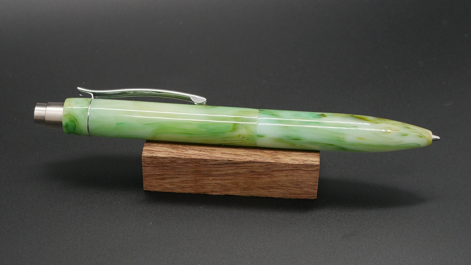 Preston Ballpoint - Eel & Anchor Vintage green resin - clip