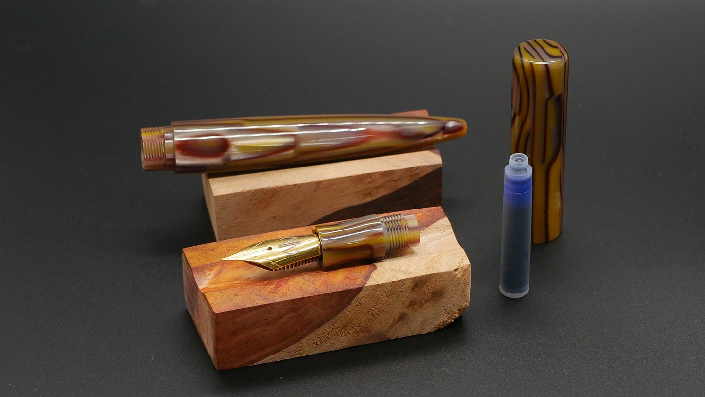 Preston fountain pen - slim - Mid - Wavy Maple cellulose acetate - Jowo #6 nib - Short carts only