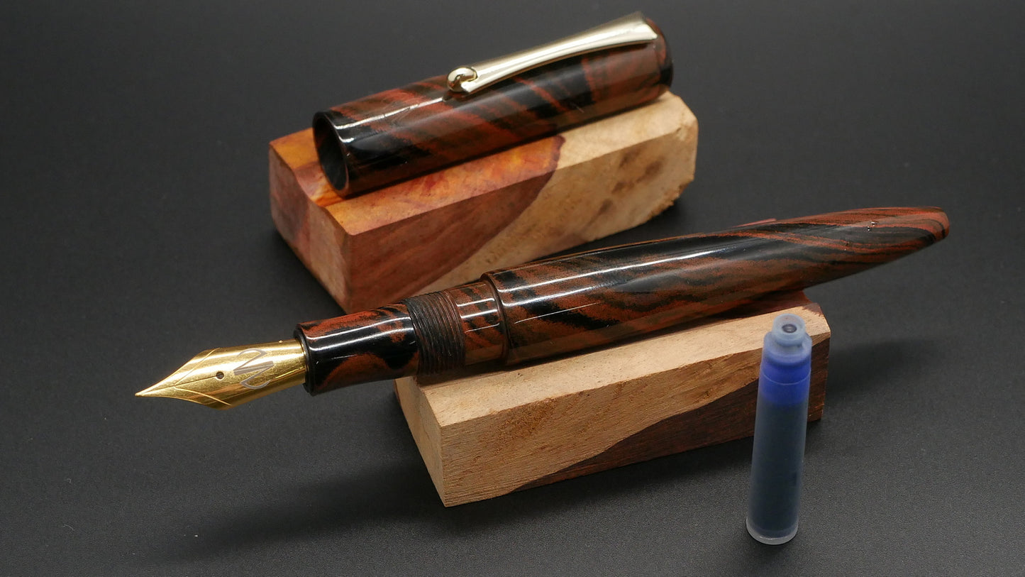 Preston fountain pen - slim - Mid - Orange swirl ebonite - clip - Jowo #6 nib - Short carts only