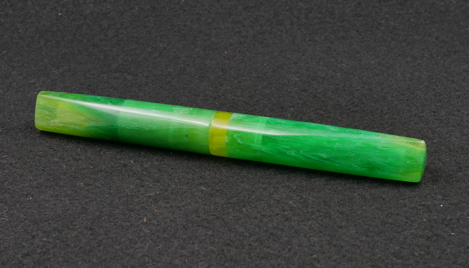 Prospector - Medium - Eel And Anchor Neon Lemon Lime resin - Jowo #6 nib