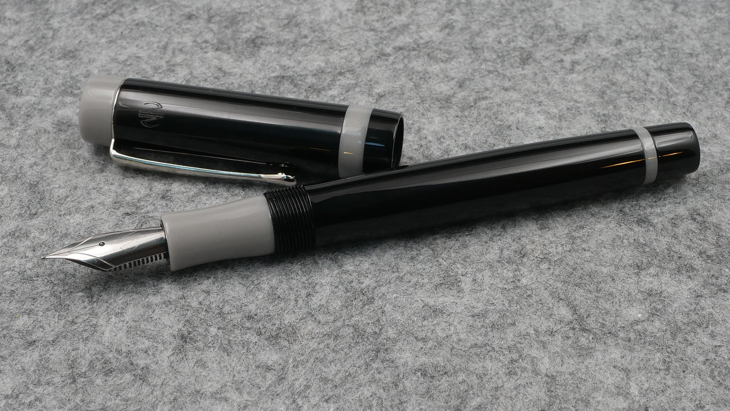 Orville - Black and Gray acrylics - clip - Jowo #6 nib