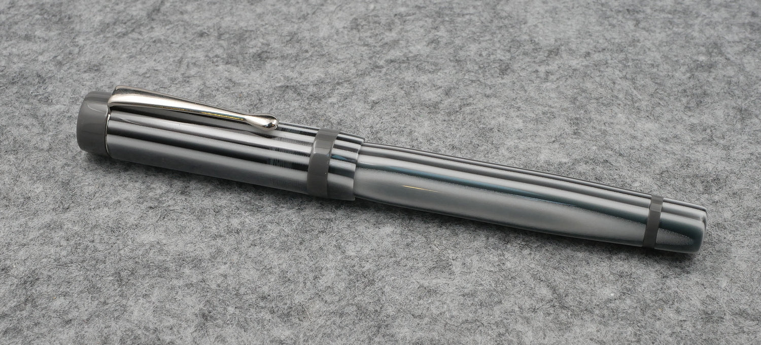 Orville - Pinstripe acrylics - clip - Jowo #6 nib