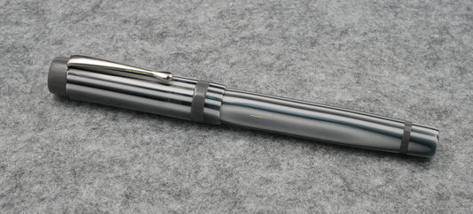 Orville - Pinstripe acrylics - clip - Jowo #6 nib