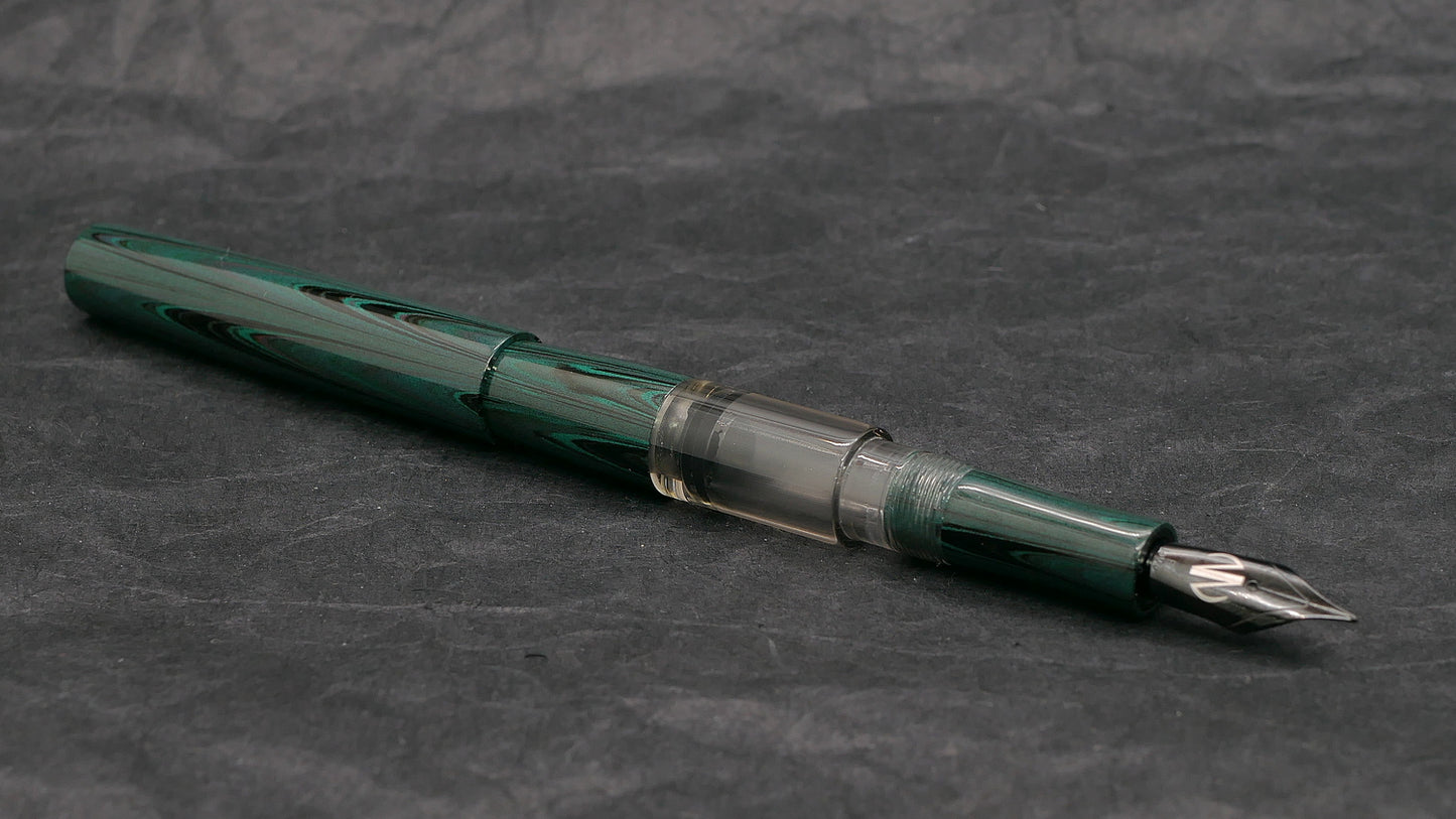 Townsend - slim – Green ripple ebonite - syringe - #6 nib