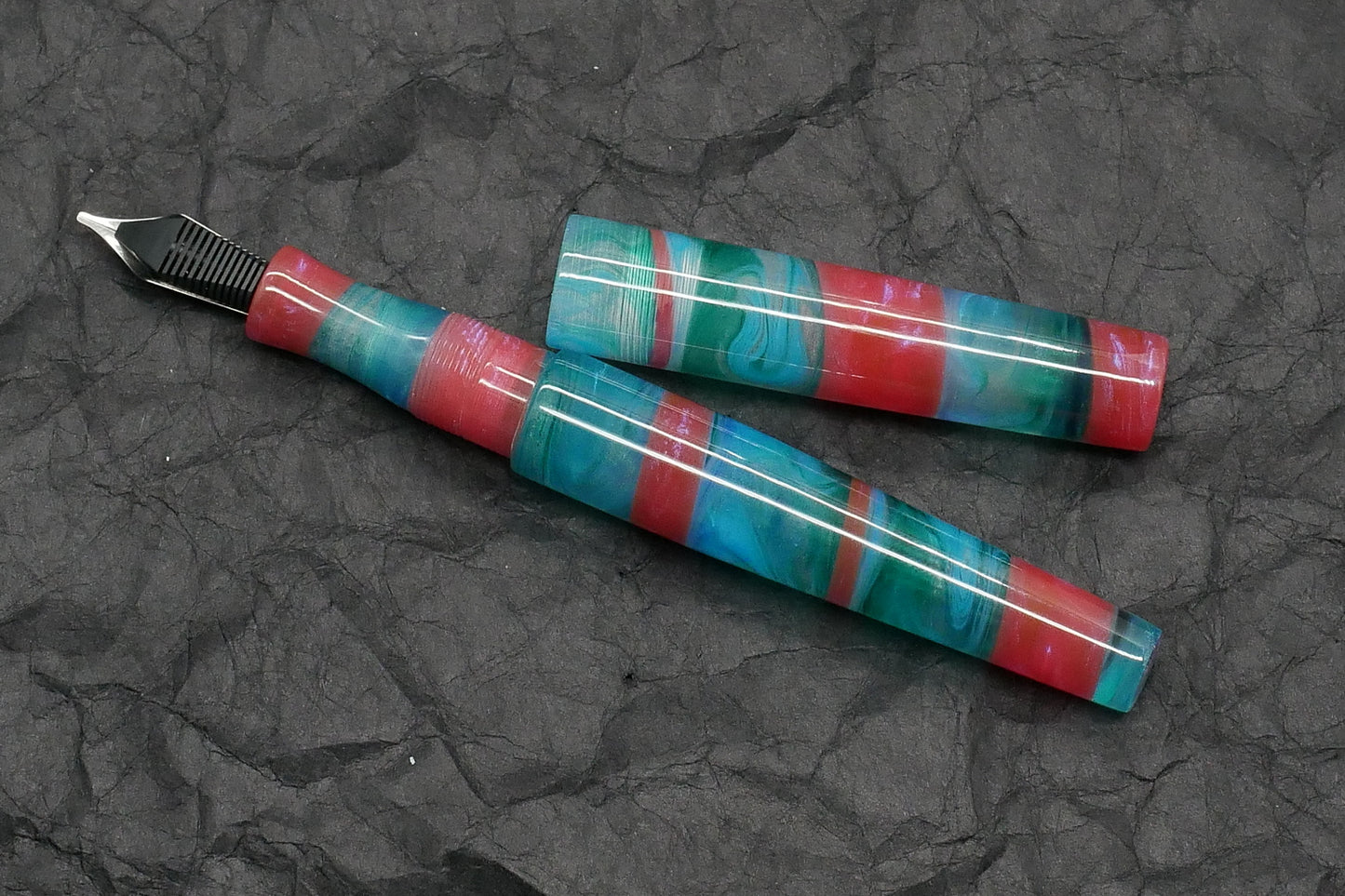 Townsend - Small – D Squared Blue & Pink rings resin - #6 nib