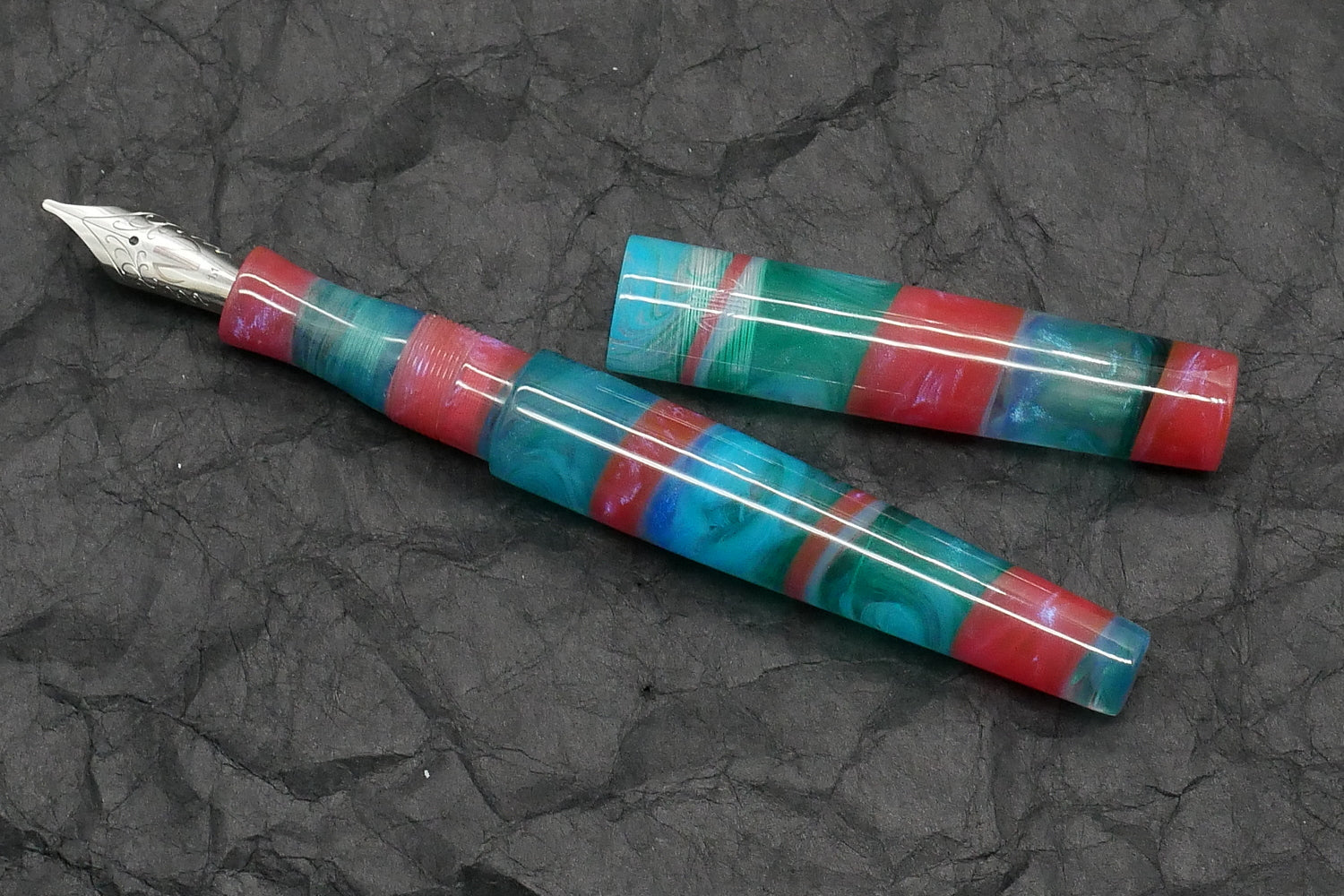 Townsend - Small – D Squared Blue & Pink rings resin - #6 nib