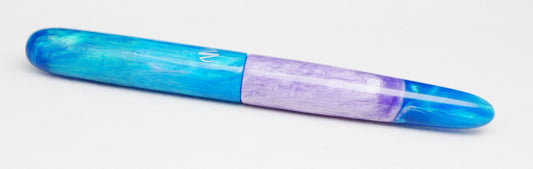 Majestic - Medium - D Squared Purple/Blue resin - #6 nib -