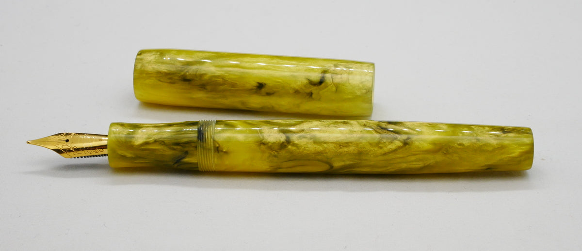 Orville - Large - Corrl Creatons Burnt Yellow resin - #6 nib