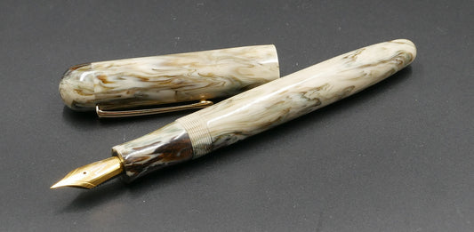 Sumpter - Medium - Mad Science Yoda resin - clip #6 nib