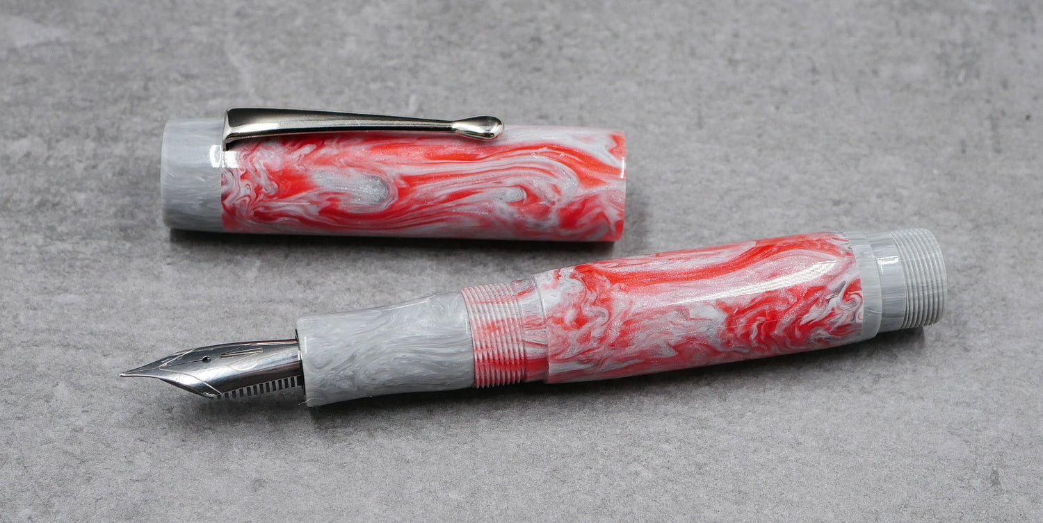 Como - Medium -  Corrl Creatons Red Steel with gray swirl acrylic - clip - #6 nib
