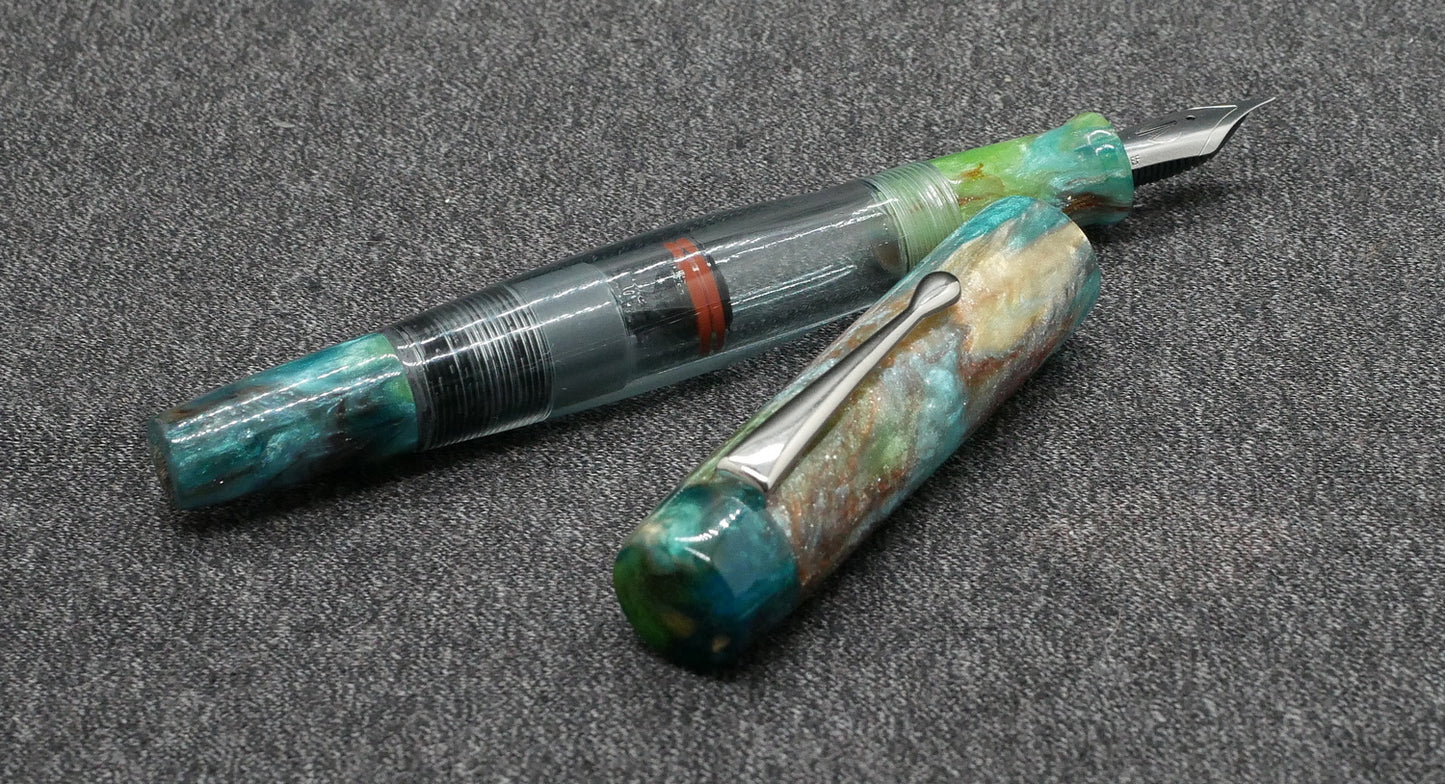 Gibby - Medium - CORRL Dragonfly resin - piston - clip - Jowo #6