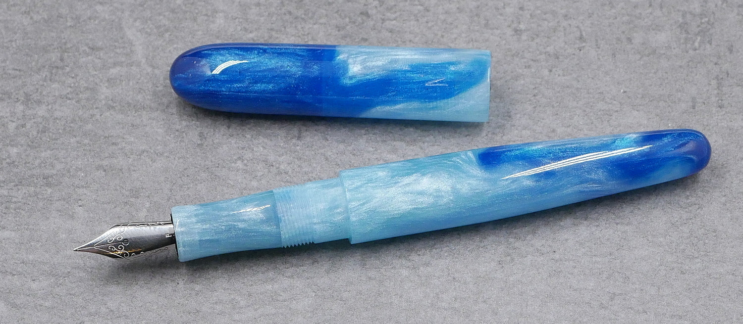 Majestic - Slim -  D Squared Vintage Vase Blue resin - #5 nib