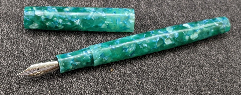 Orville - Small - Mint fleck acrylic - #6 nib - -