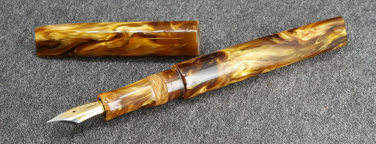 Prospector - Small – Corrl Creatons Tortoise - #6 nib