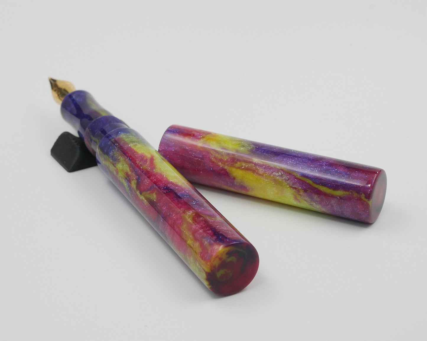 Eastman - Medium - Brooks resin -Jowo #6 nib