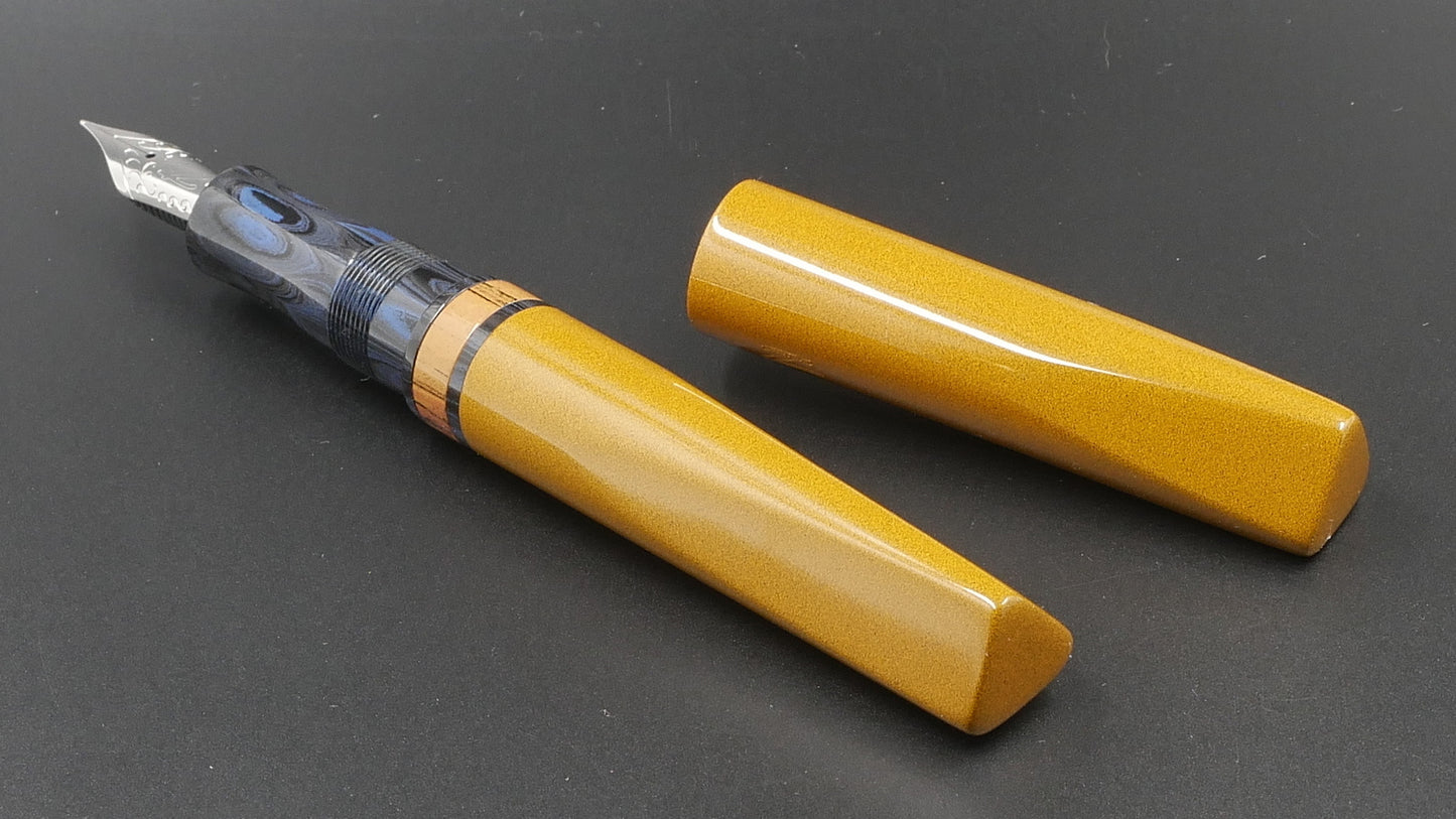 Prospector - Medium - Nikko Amber, SEM Midnight blue ebonites - Jowo #6 nib