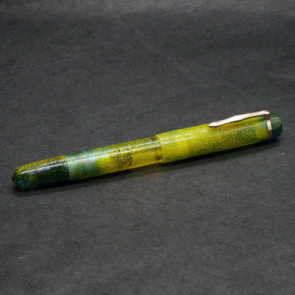 Knickerbocker - Medium - D Squared Arts Acid Bath resin, yellow acrylic window - cast clip - piston -  Bock #8 nib