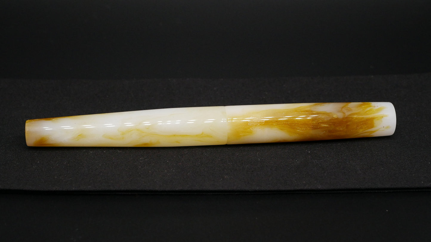 Townsend - Small – D Squared Alabaster - #6 nib