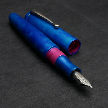 Majestic - Small - Ashley Anodized Aluminum Blue & Hot Pink - clip - #6 nib