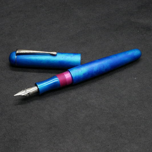 Majestic - Small - Ashley Anodized Aluminum Blue & Hot Pink - clip - #6 nib