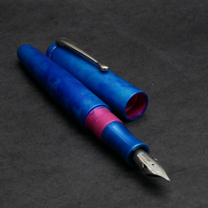 Majestic - Small - Ashley Anodized Aluminum Blue & Hot Pink - clip - #6 nib