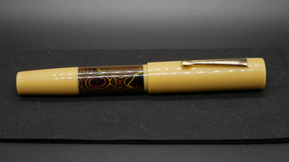 Orville - oversize - Beige and Autumn layers ebonite, doublet - clip - #6 nib