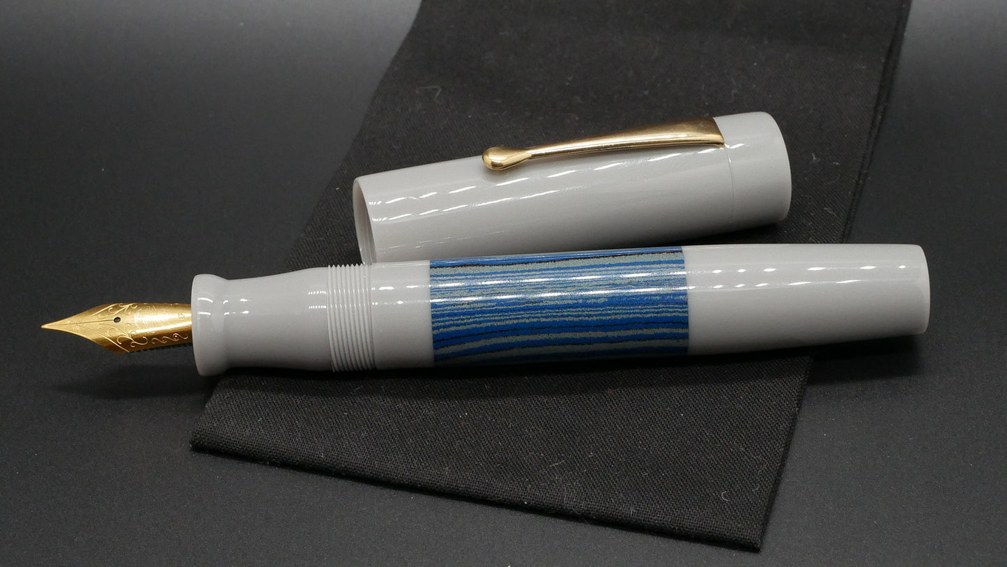 Orville - oversize - Gray and blue layers ebonite, doublet - clip - #6 nib