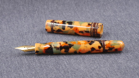 Knickerbocker - Medium - Arlecchino acrylic and Dark Chocolate ebonite - Jowo #6 nib