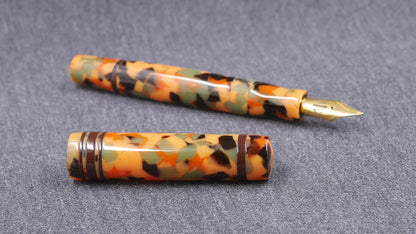 Knickerbocker - Medium - Arlecchino acrylic and Dark Chocolate ebonite - Jowo #6 nib