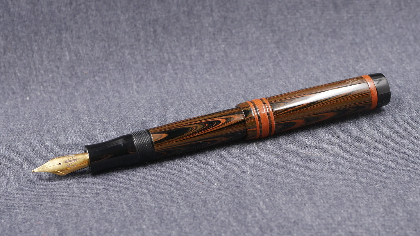 Knickerbocker - Medium - Nikko orange ripple ebonite - #6 nib