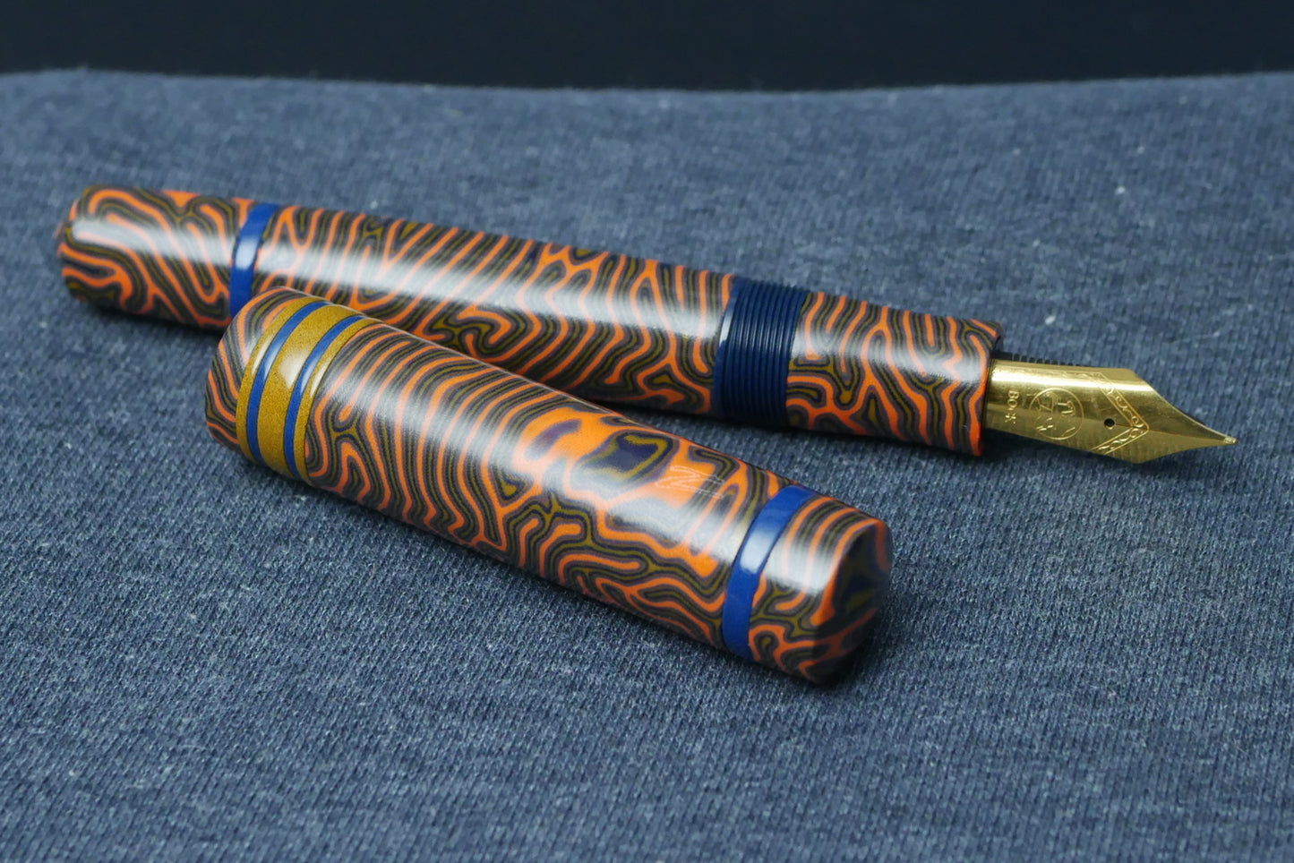 Knickerbocker - Large - Crazy Fiber Orange n Blue, Nikko Dark Blue and Amber ebonite