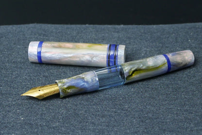 Knickerbocker - Medium - D2 Arkansas Abalone resin