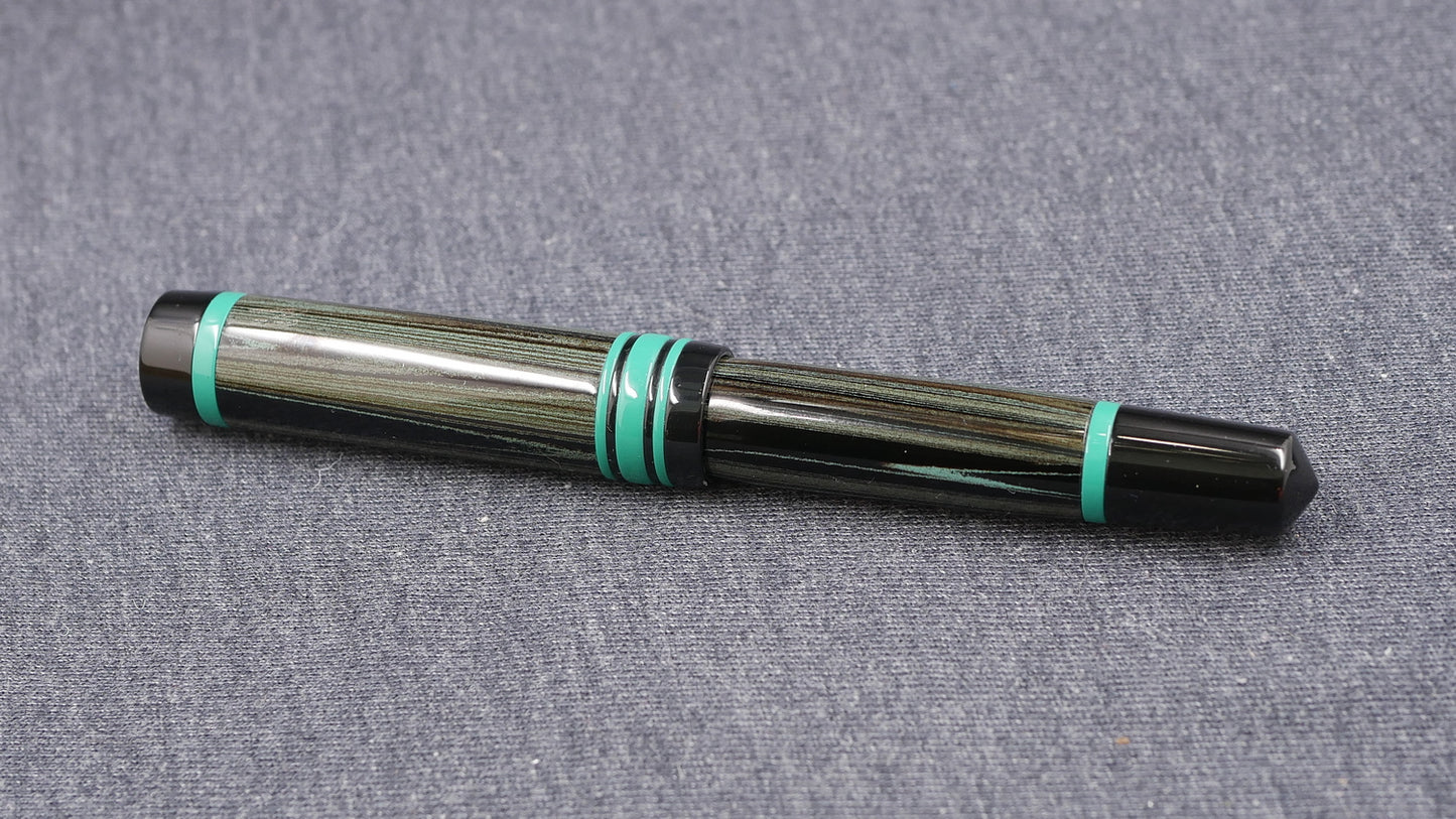 Knickerbocker - Medium - NYH Teal ripple and teal ebonites - #6 nib