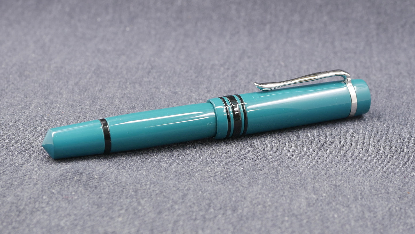 Knickerbocker - Medium - SEM Petrol and black ebonite - #6 nib